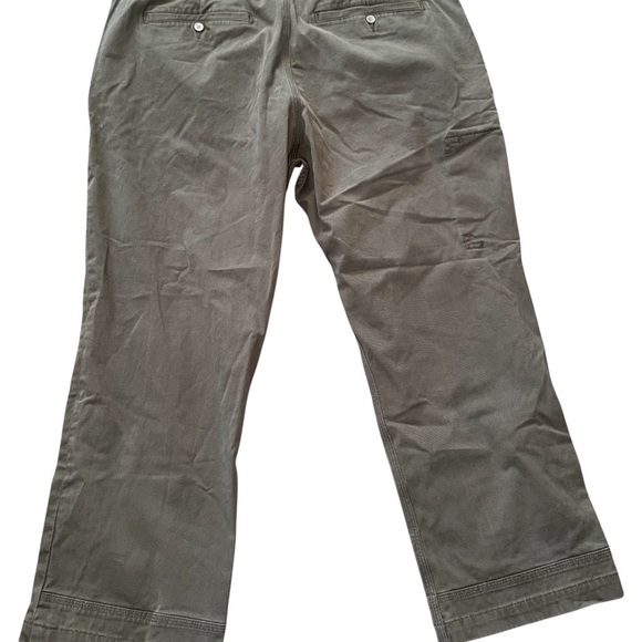 Duluth Trading Pants Flex Ballroom Khakis Mens 42x28 Olive Green Work Outdoors - Picture 2 of 6